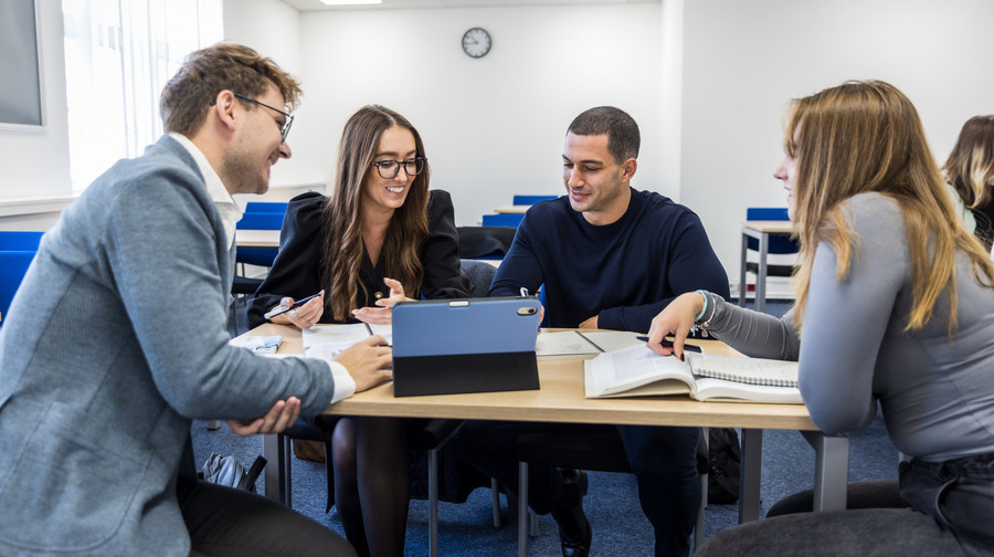 Získej americký titul v Praze a nastartuj svou globální kariéru