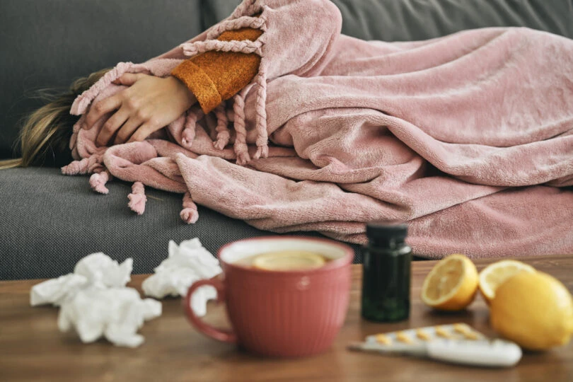 exhausted-ill-woman-lying-on-sofa-and-covering-her-2022-01-19-00-09-39-utc-810x540 exhausted-ill-woman-lying-on-sofa-and-covering-her-2022-01-19-00-09-39-utc-810x540