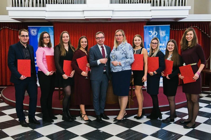 GIVE A CHANCE TO THOSE WHO WANT TO, SO THEY CAN AND KNOW HOW GIVE A CHANCE TO THOSE WHO WANT TO, SO THEY CAN AND KNOW HOW