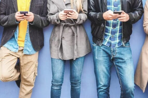 Generation Z: only one in a hundred doesn’t own a smartphone. Young people welcome digitalization, but some are concerned about their personal data. Generation Z: only one in a hundred doesn’t own a smartphone. Young people welcome digitalization, but some are concerned about their personal data.