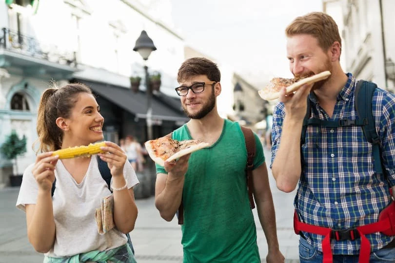 studenti-uzivajici-si-isic-slevy studenti-uzivajici-si-isic-slevy