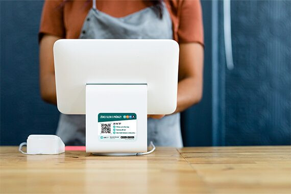 Průkazy ISIC půjdou v obchodech uplatnit digitálně, nyní probíhá pilotní testování v 278 prodejnách Průkazy ISIC půjdou v obchodech uplatnit digitálně, nyní probíhá pilotní testování v 278 prodejnách